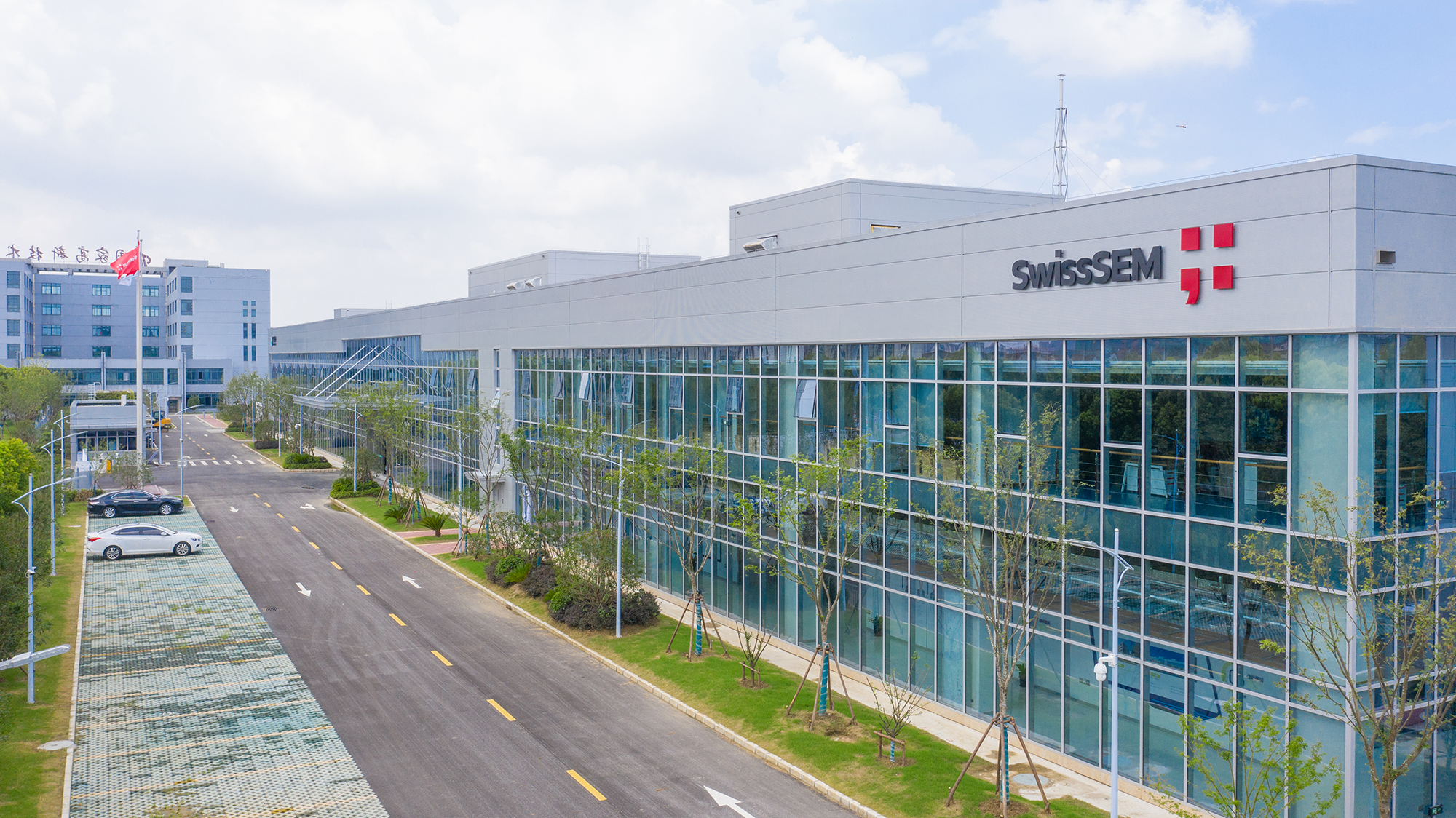 兩家知名電動(dòng)汽車企業(yè)調(diào)研賽晶IGBT生產(chǎn)基地